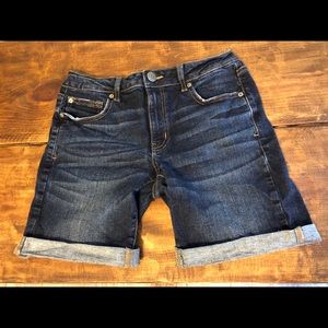 American Eagle Tomgirl Bermuda shorts, size 8